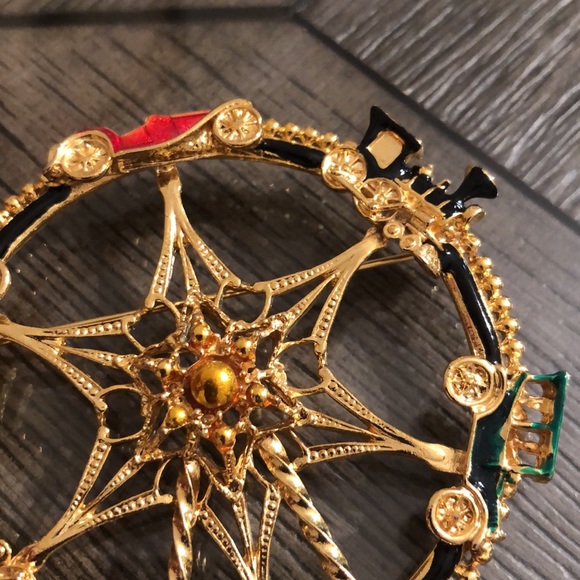 Vintage Goldtone Ferris Wheel Pin with Cars & Trains - Picture 16 of 16